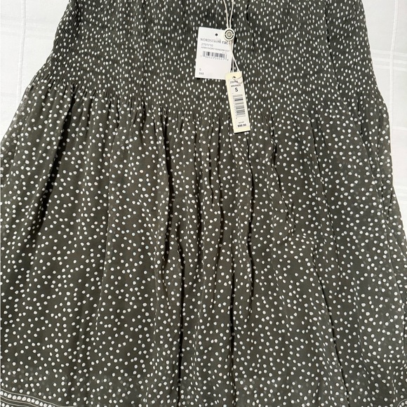 Midi skirt small Nordstrom Rack. Army/Ivory Random Dot. NWT - Picture 10 of 10